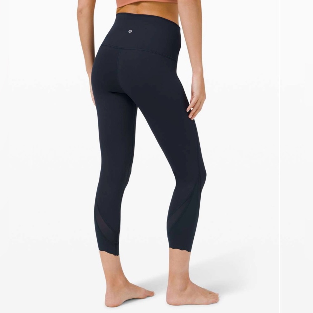 Lululemon Wunder Under Scalloped Hem High-Rise Crop 23" *Luxtreme, size 6